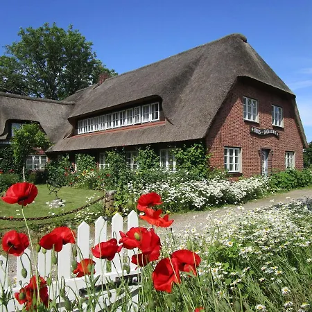 Haus Wolltoeft 01 